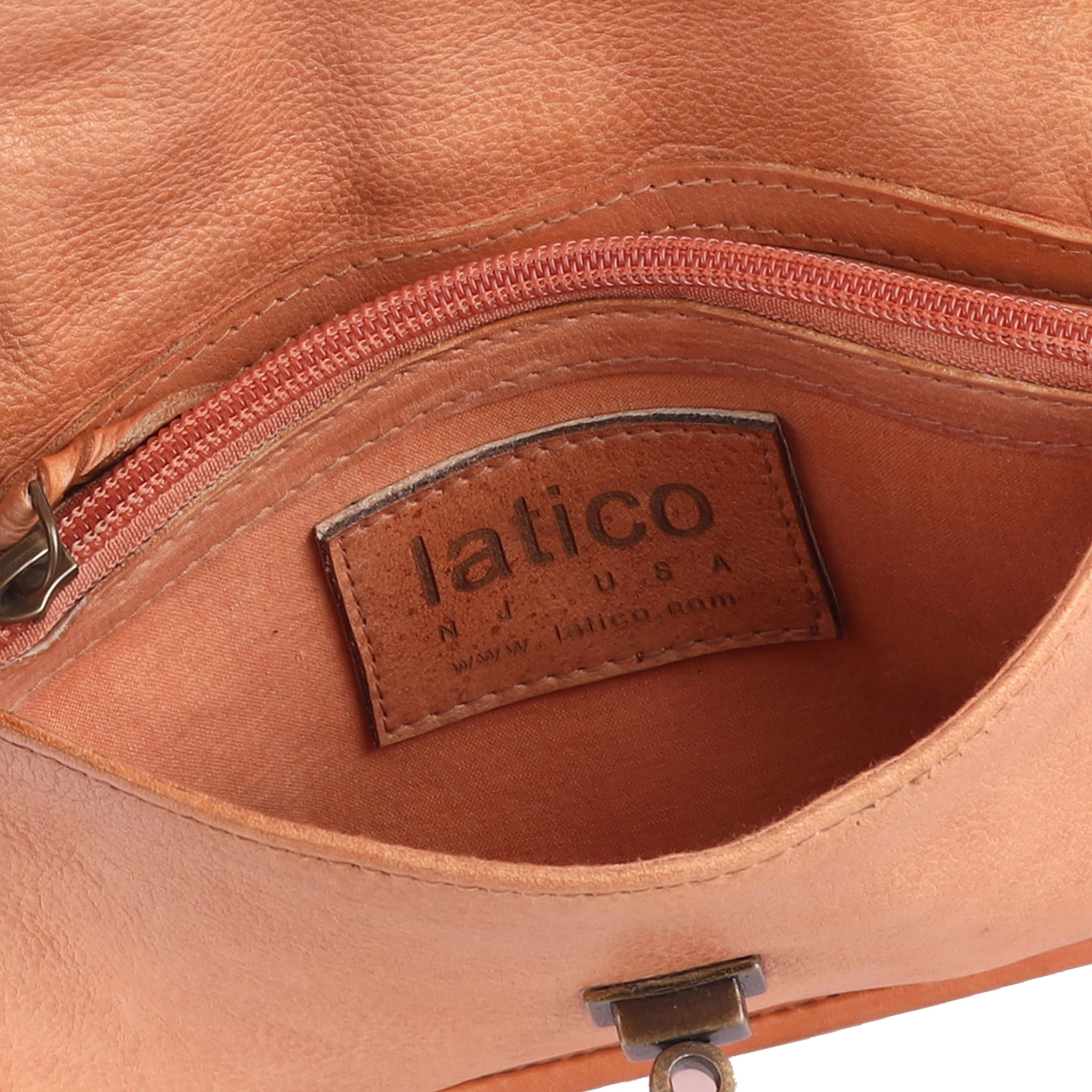 Arlo Crossbody