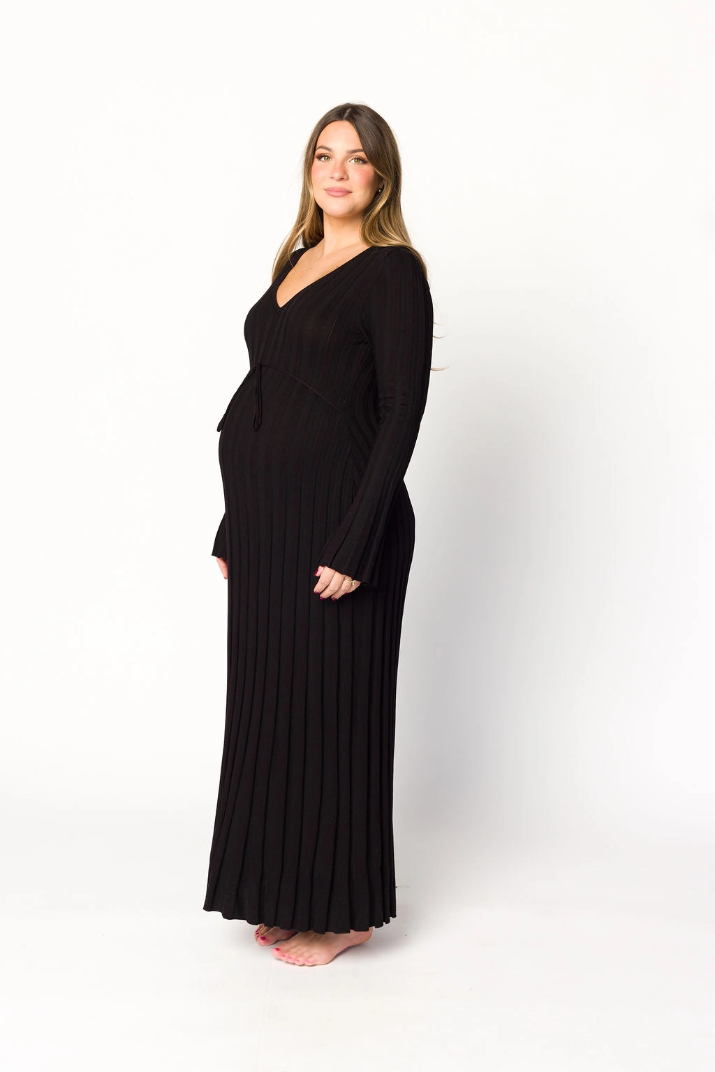 Berkeley Ribbed Knit Maxi Dress With V-Neck in Black