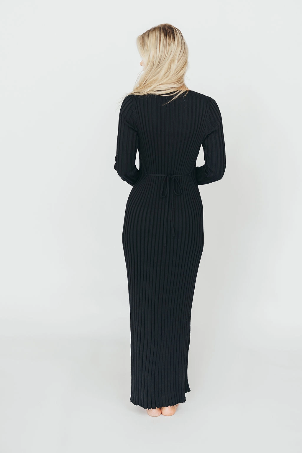 Berkeley Ribbed Knit Maxi Dress With V-Neck in Black