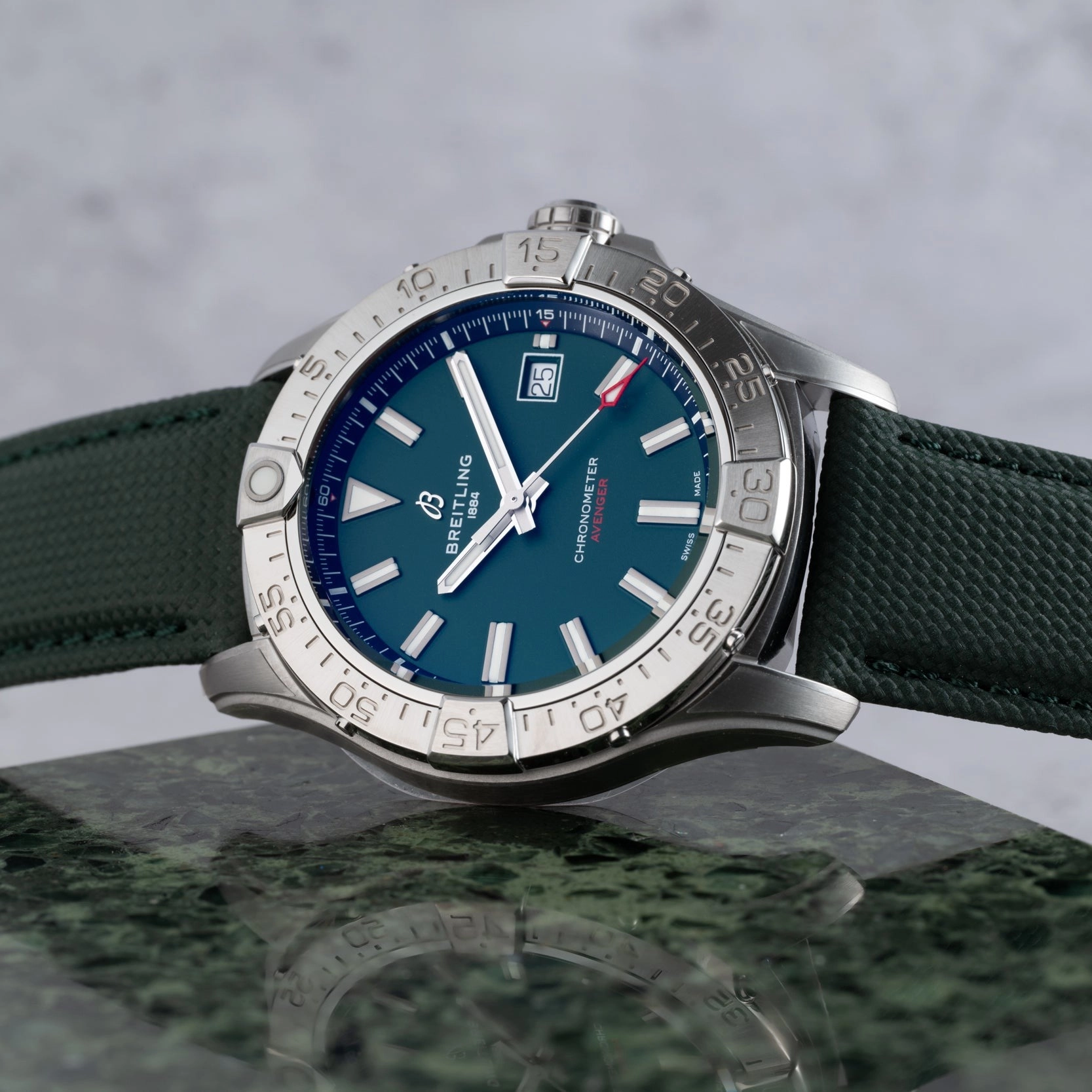 Breitling Avenger Automatic 42
