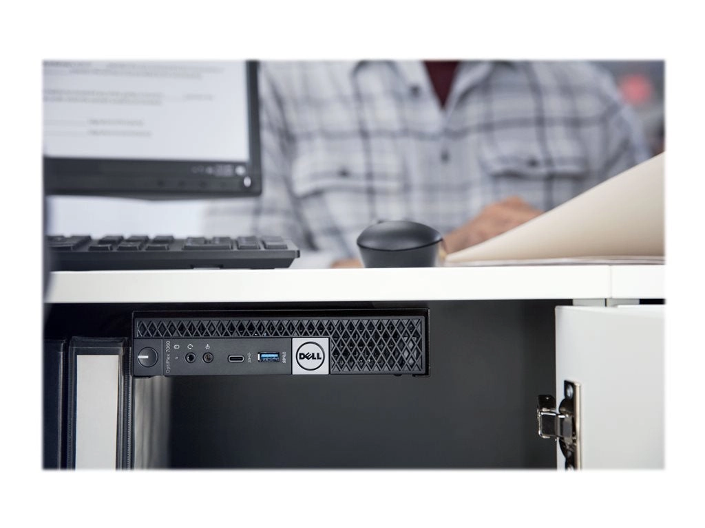 Dell TDSourcing OptiPlex 7060 - SFF - Core i7 8700 / up to 4.6 GHz - RAM 8 GB - HDD 500 GB - DVD-Writer - UHD Graphics 630 - 7P7R1