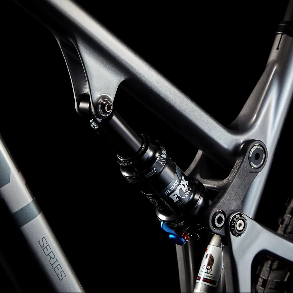 Ex-Demo Intense 951 Series XC Carbon Bike