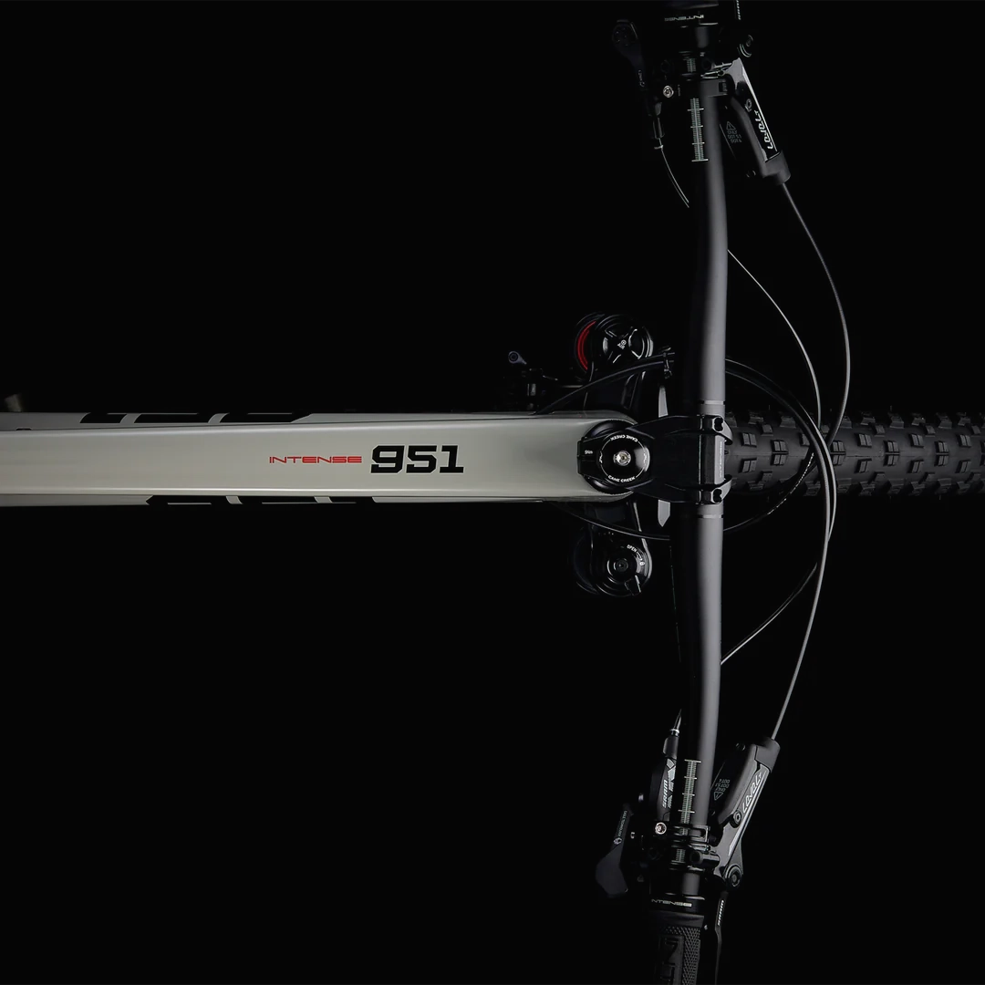 Ex-Demo Intense 951 Series XC Carbon Bike