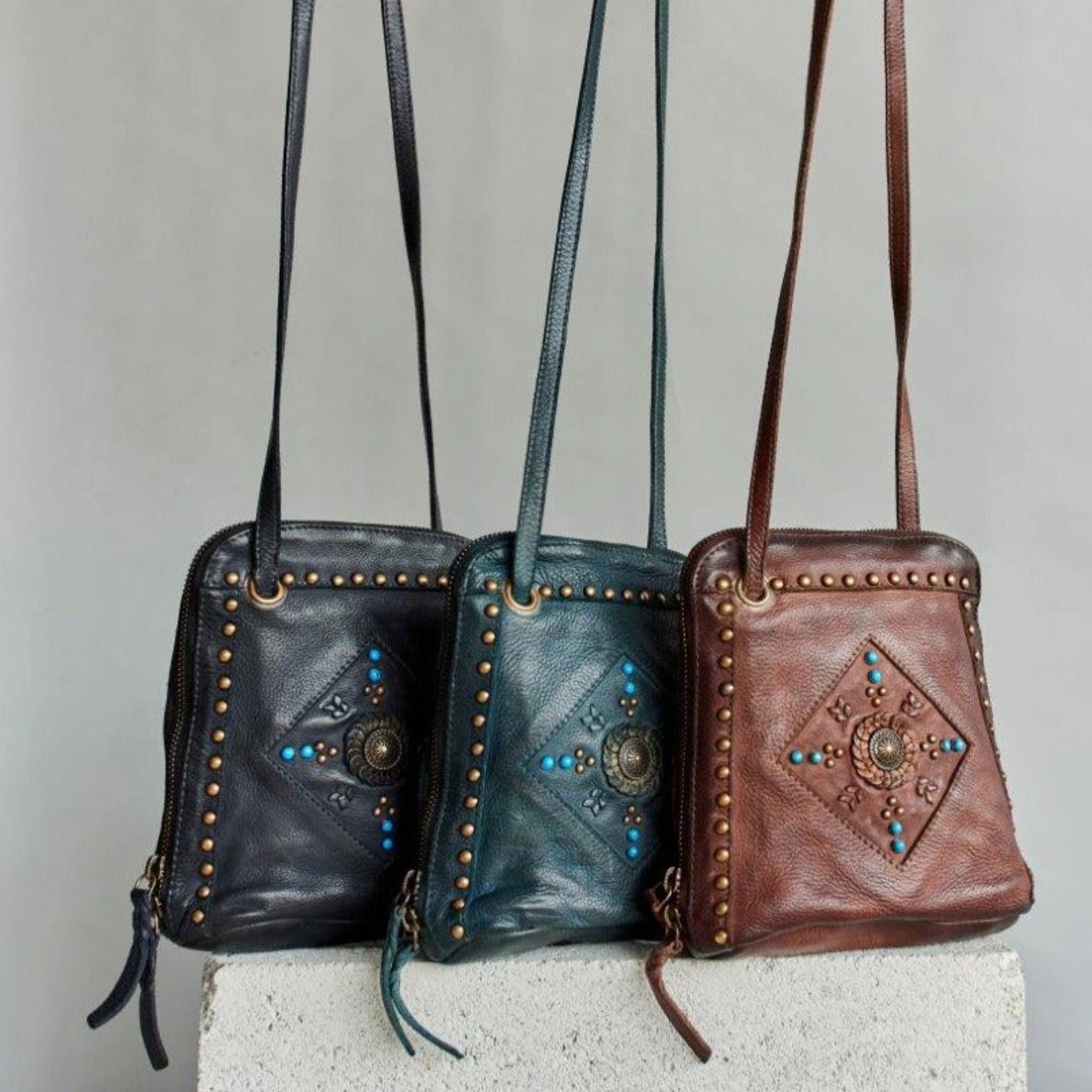 Levi Crossbody