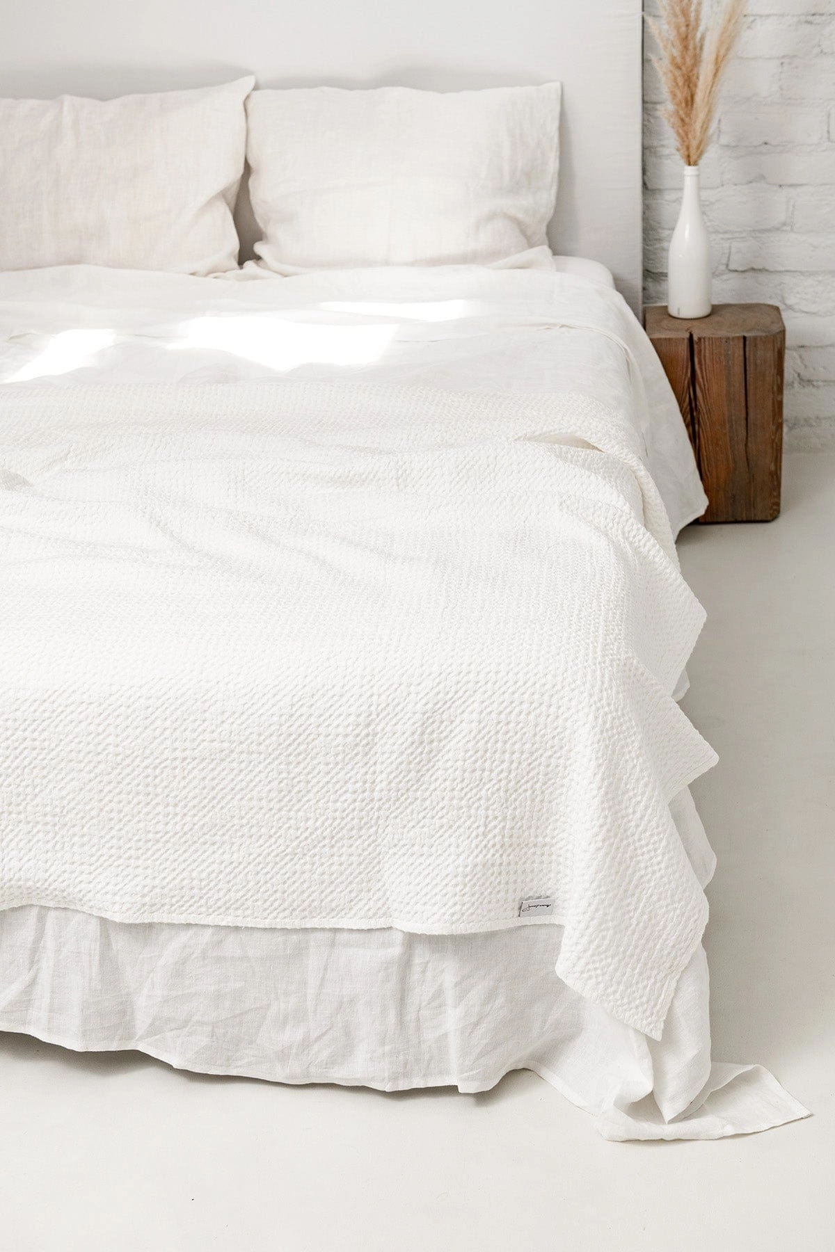 Linen Waffle Blanket | White