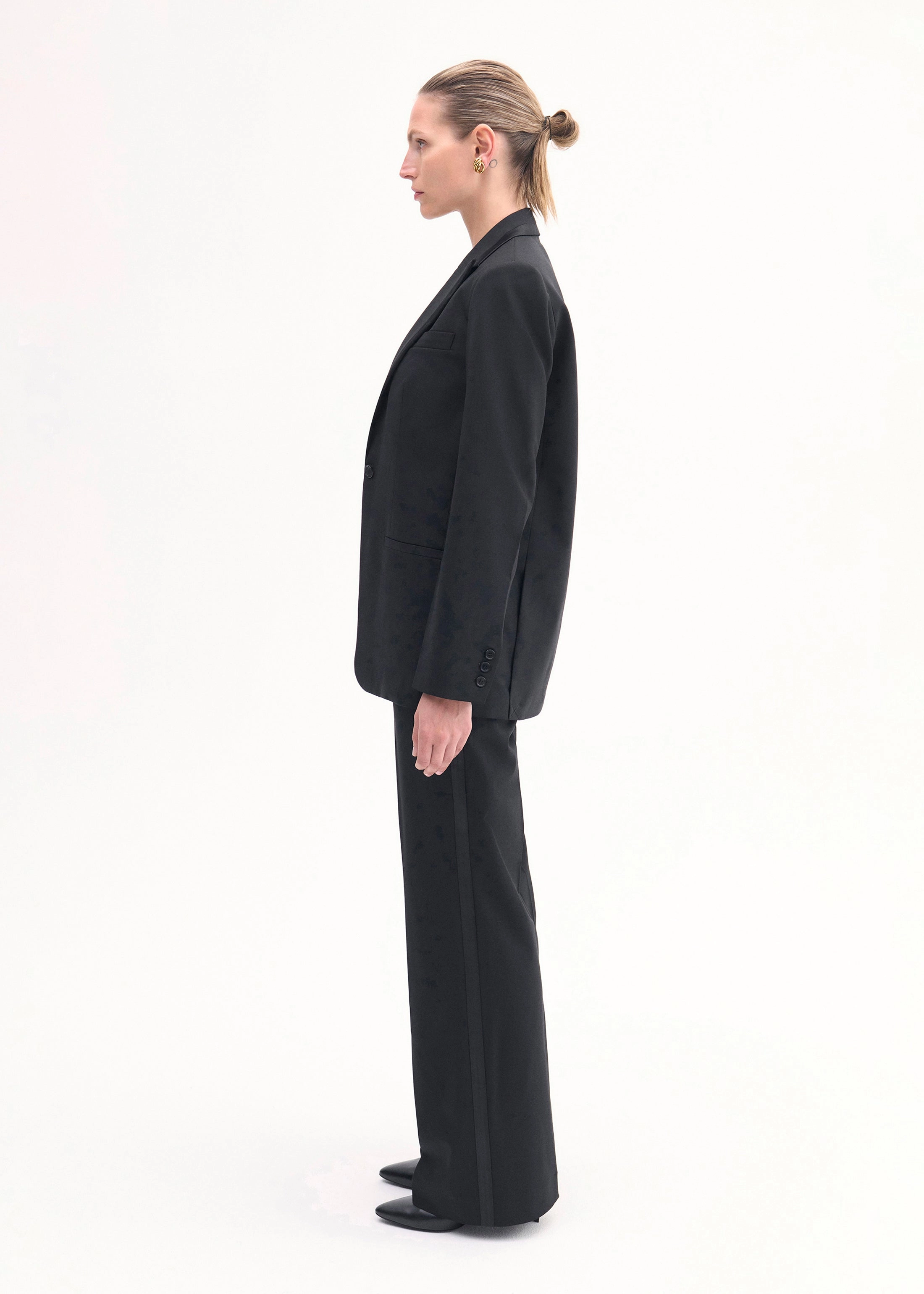 Tuxedo Jacket in Wool and Silk - Black