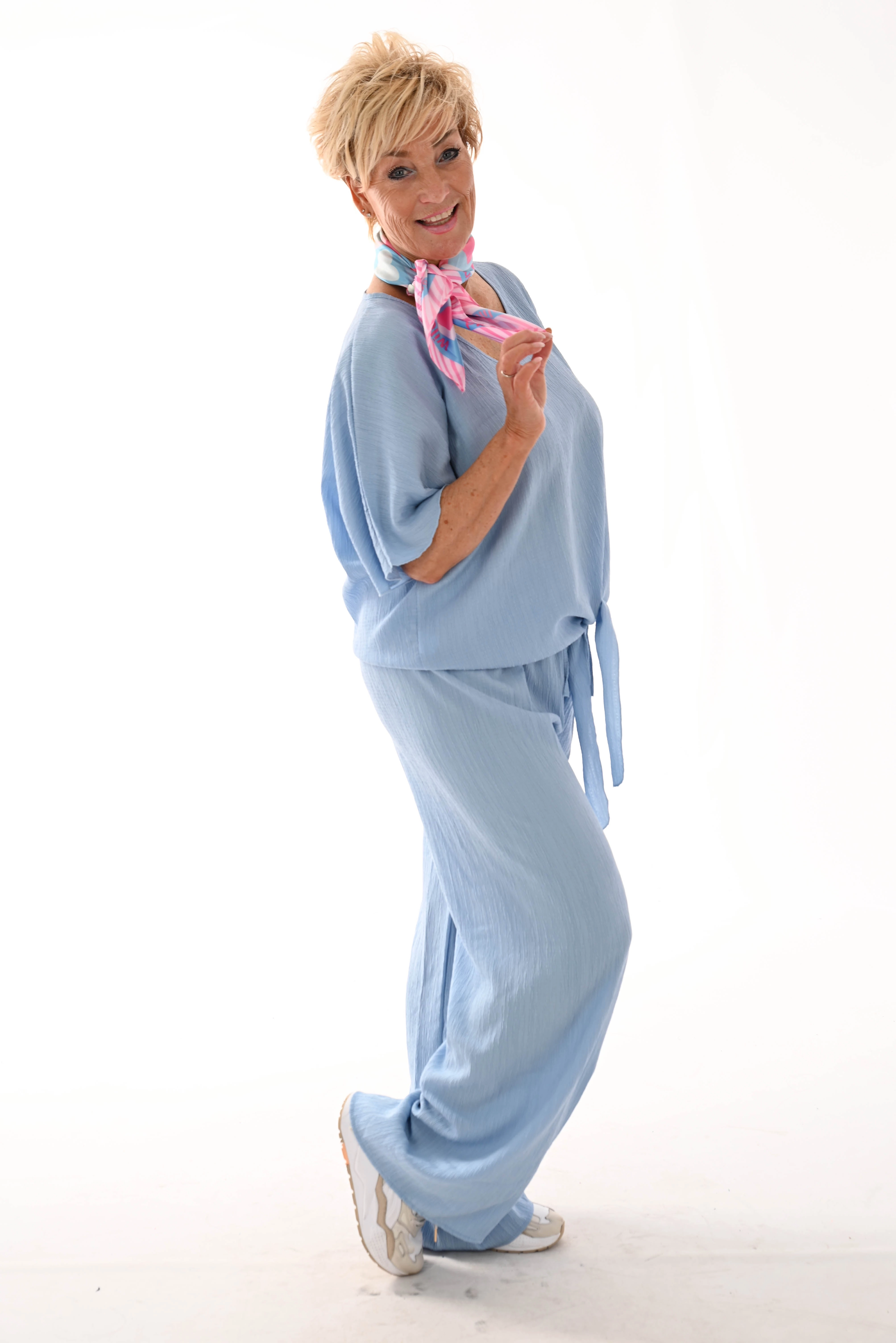 Tweedelig set knoopdetail blauw
