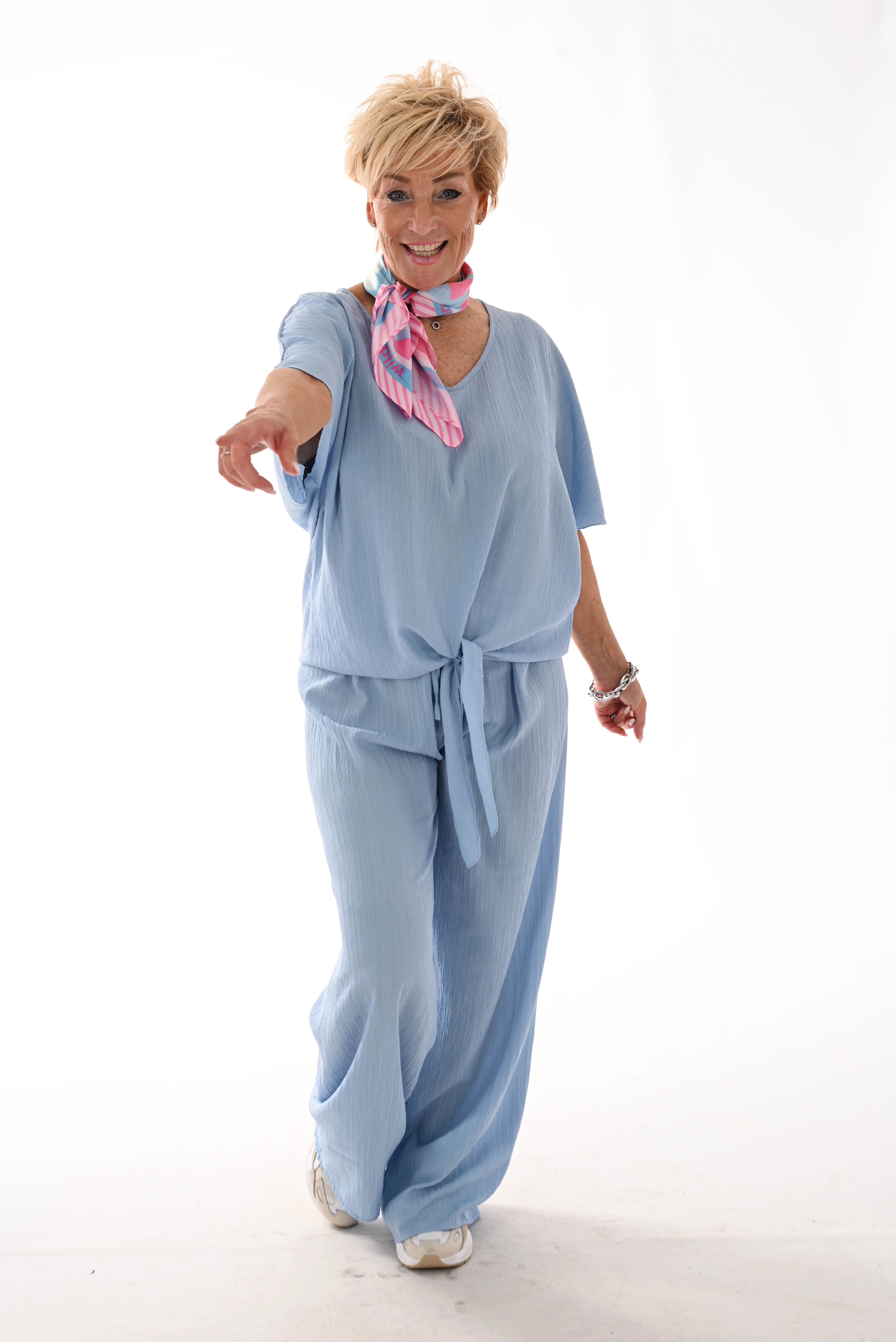 Tweedelig set knoopdetail blauw